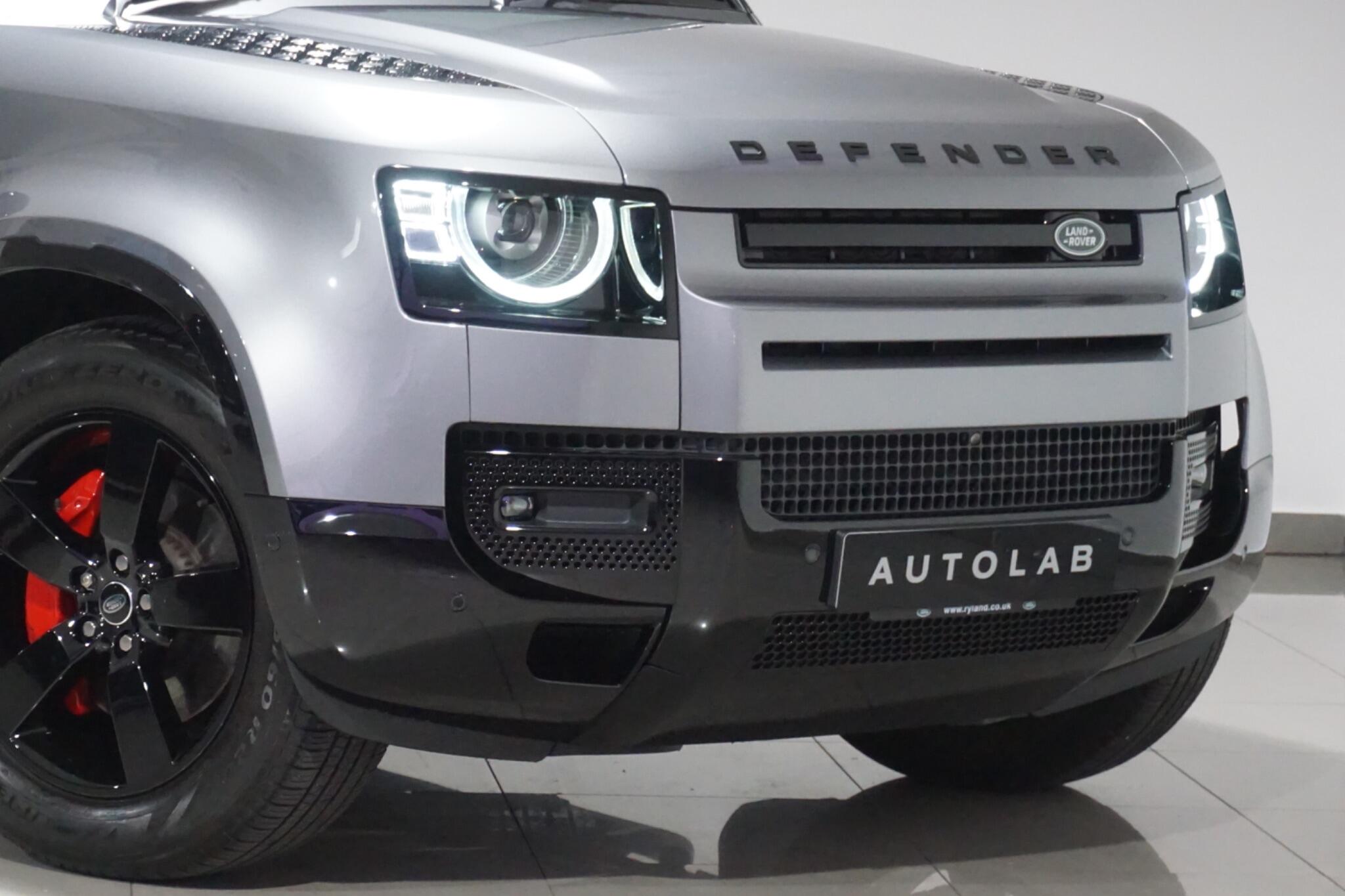 Land Rover Defender 110 2.0 P400e 15.4kWh X-Dynamic HSE SUV 5dr Petrol Plug-in Hybrid Auto 4WD Euro 6 (s/s) (404 ps)